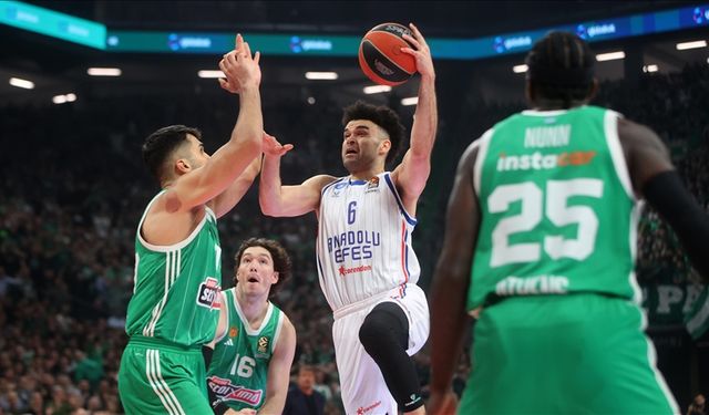 Anadolu Efes, Panathinaikos AKTOR'u 79-76 mağlup etti