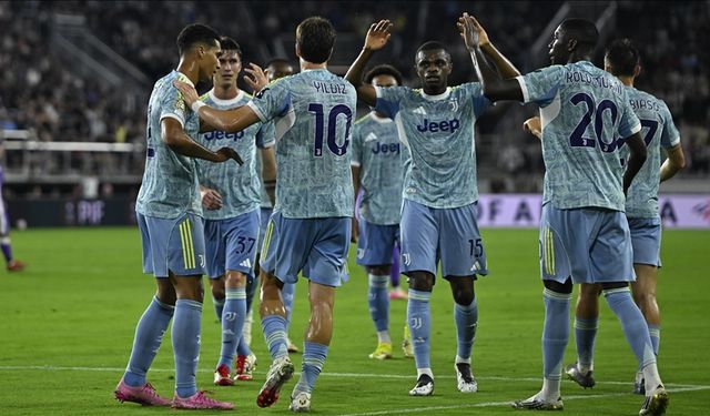 Juventus, Al Ain'ı farklı yendi