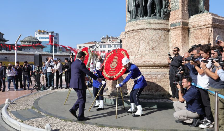 İBB Başkanı İmamoğlu'ndan önce anma sonra İstiklal turu