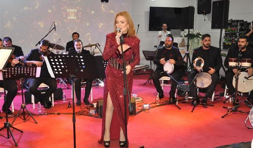 KARS'TA YILDIZLAR GEÇİDİ