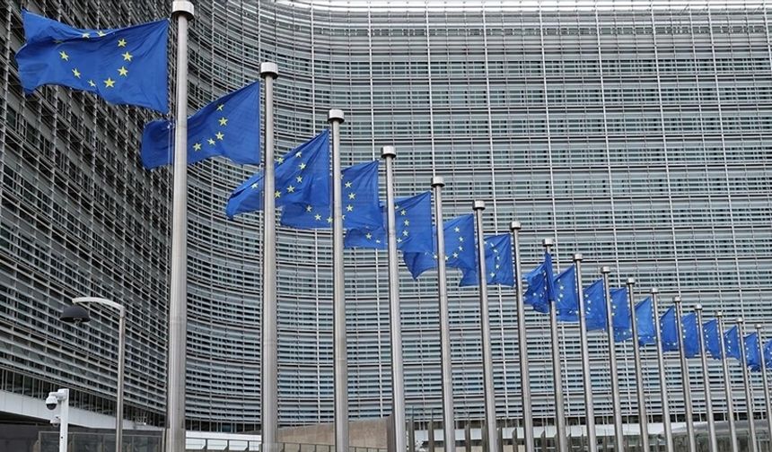 AB'den İran'da tutuklu diplomatının yargılanmasına ilişkin açıklama