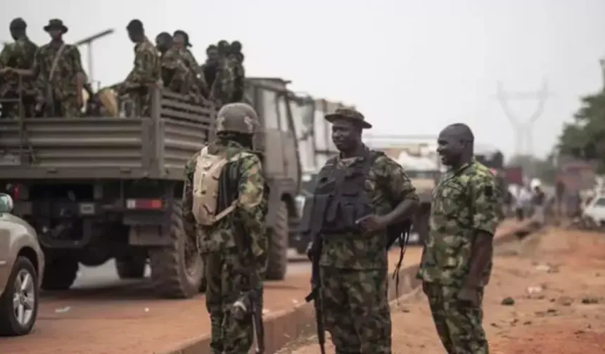 Nijerya Devlet Başkanı, 16 askerin öldüğü saldırının faillerinin yakalanması için talimat verdi
