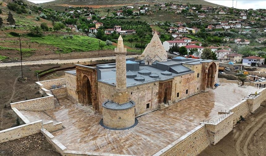 Divriği Ulu Camii ve Darüşşifası'nda restorasyon tamamlandı