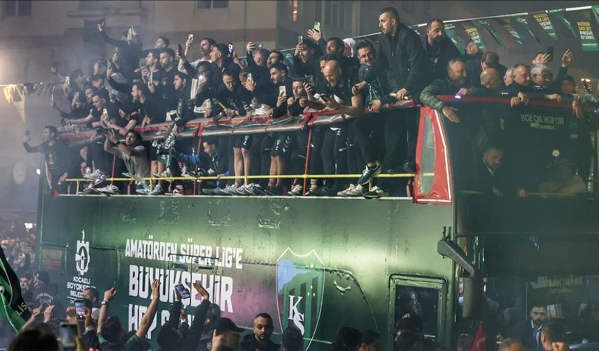 Kocaelispor, 59. yaşını Süper Lig'e yükselmenin mutluluğuyla kutluyor