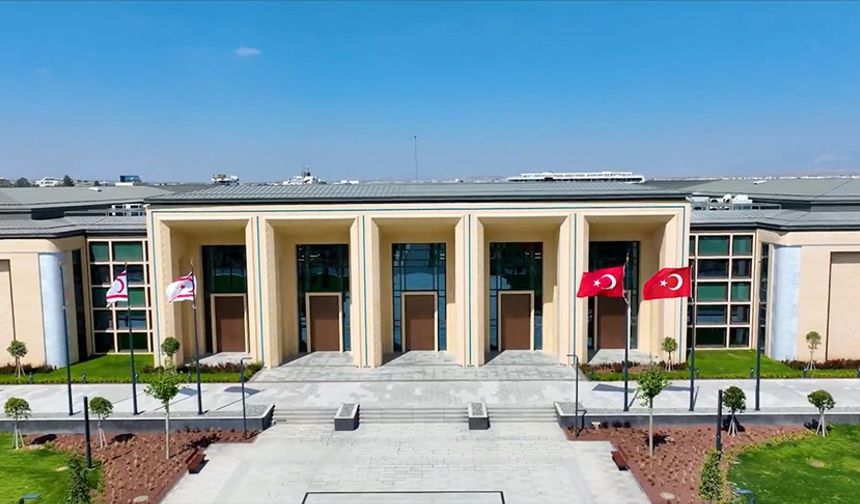 Bakan Kurum'dan KKTC Cumhurbaşkanlığı Külliyesi'ne ilişkin paylaşım