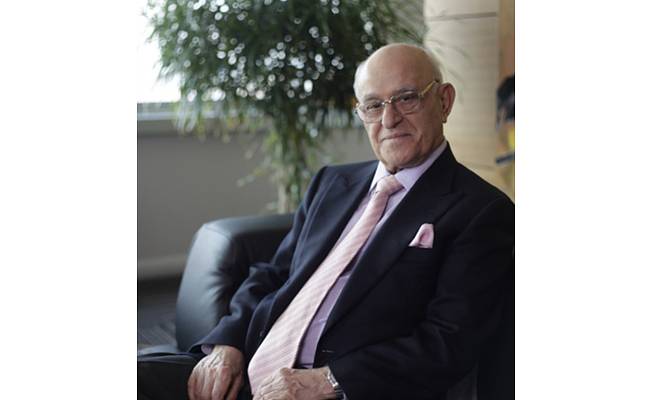 Şevket Sabancı hayatını kaybetti - Önce Vatan Gazetesi