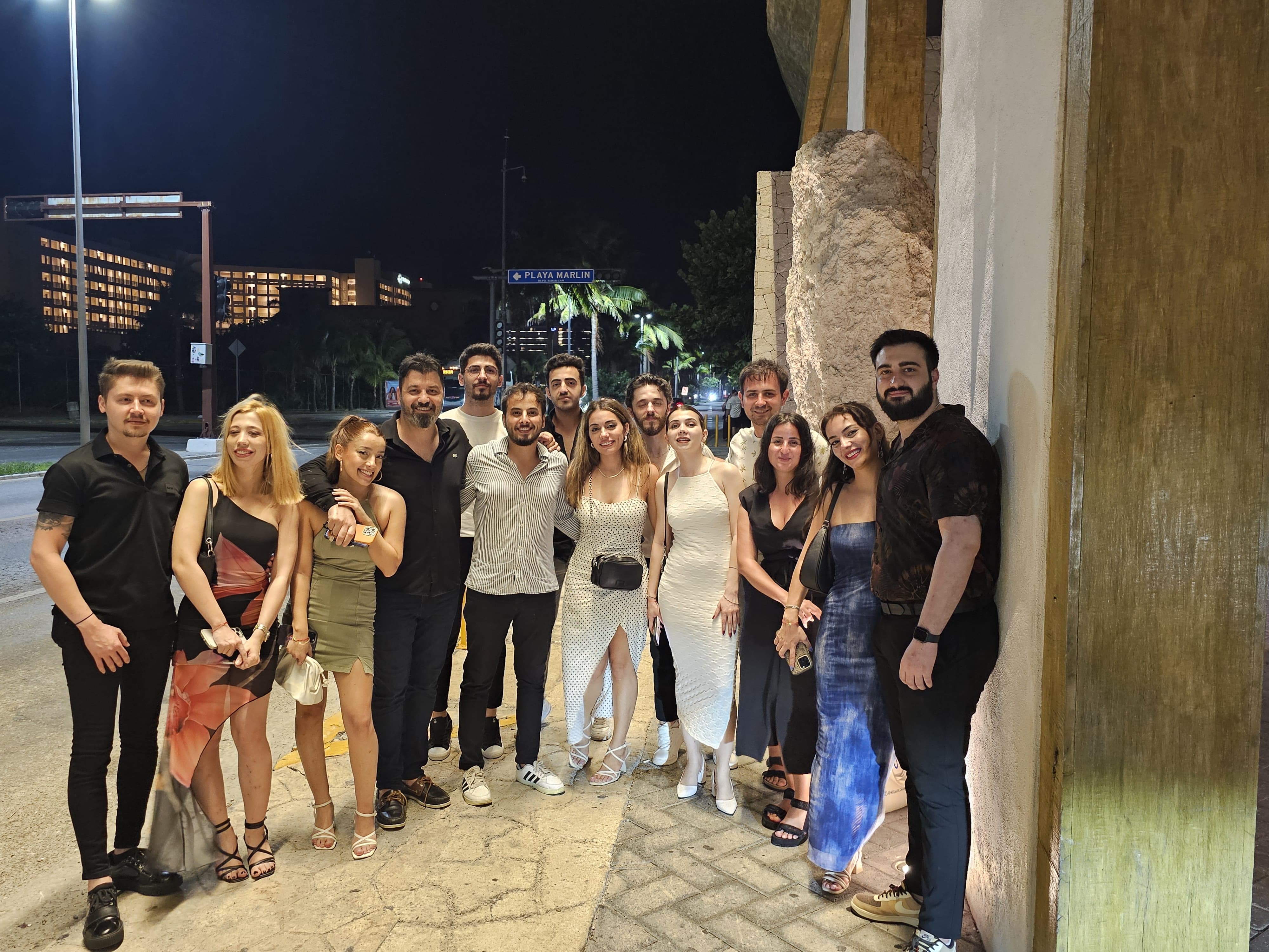 Türkler Gerçekten Her Yerde! Meksika’da Bile Saç Ekimi Yapıyorlar! 5