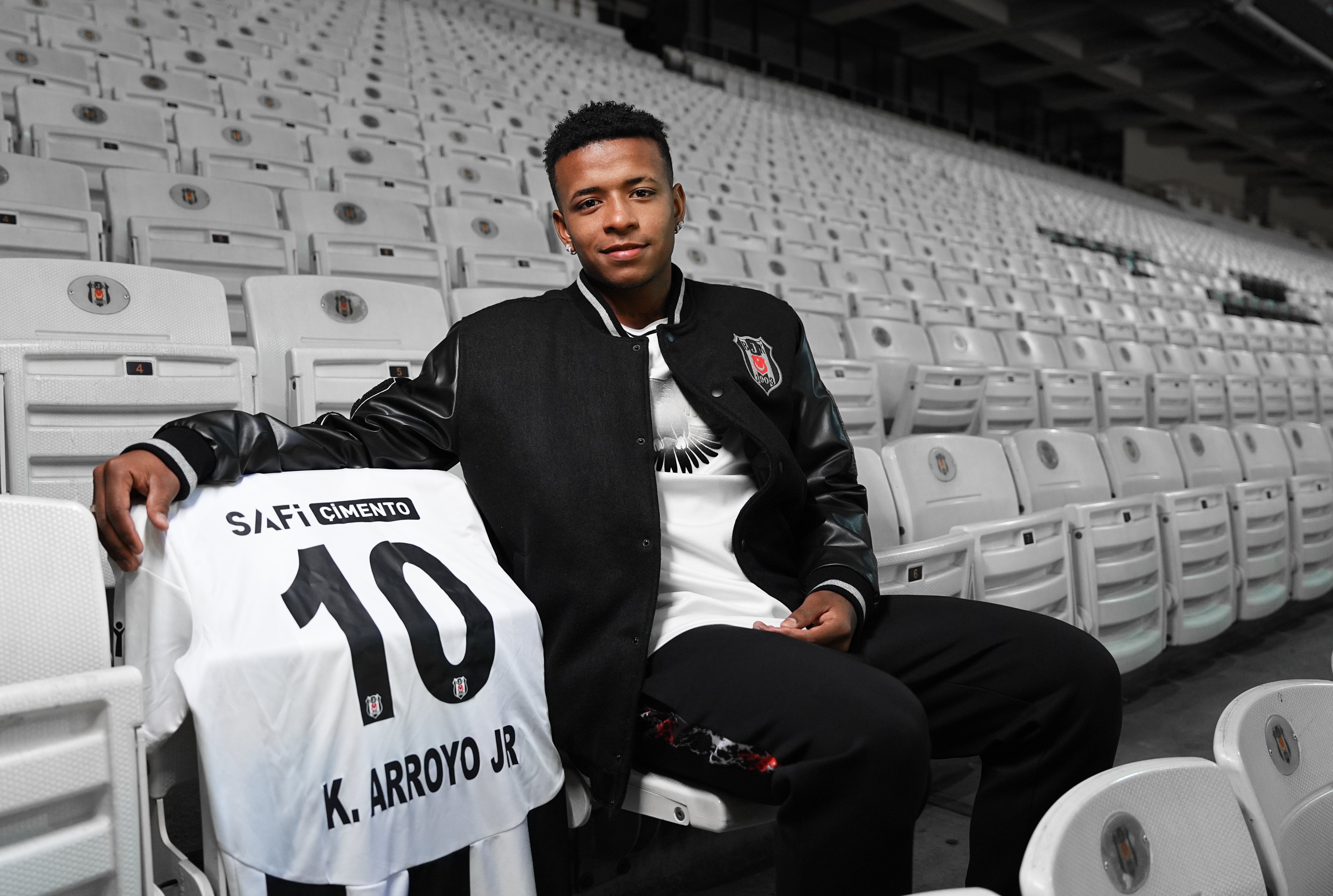 Keny Arroyo, Beşiktaş'ta 10 Numara